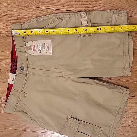 LEVIS YOUTH BOYS KAKHI RELAXED FIT CARGO SHORTS SIZE 8 HUSKY 28W - Picture 3 of 11